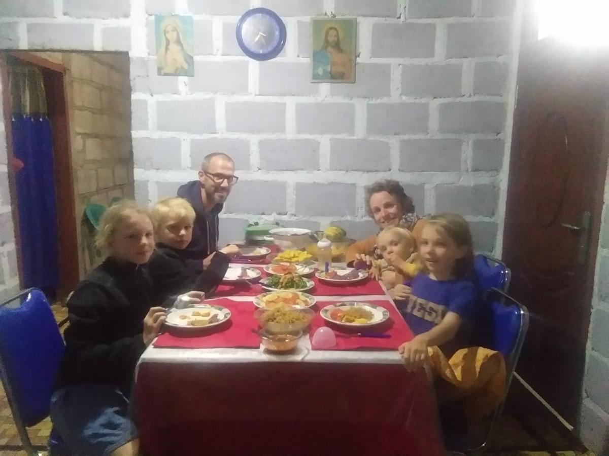 Arnolds Familly Homestay Bajawa Exteriér fotografie
