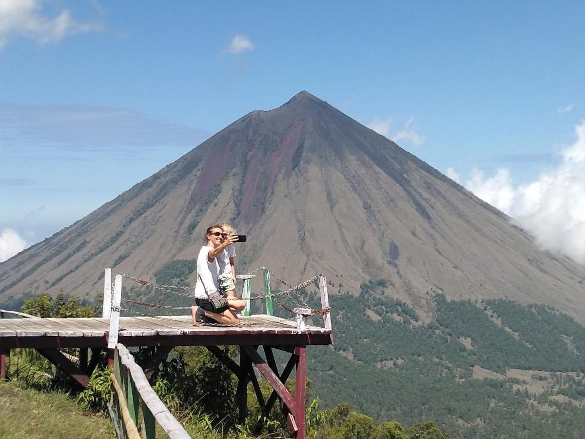 Arnolds Familly Homestay Bajawa Exteriér fotografie