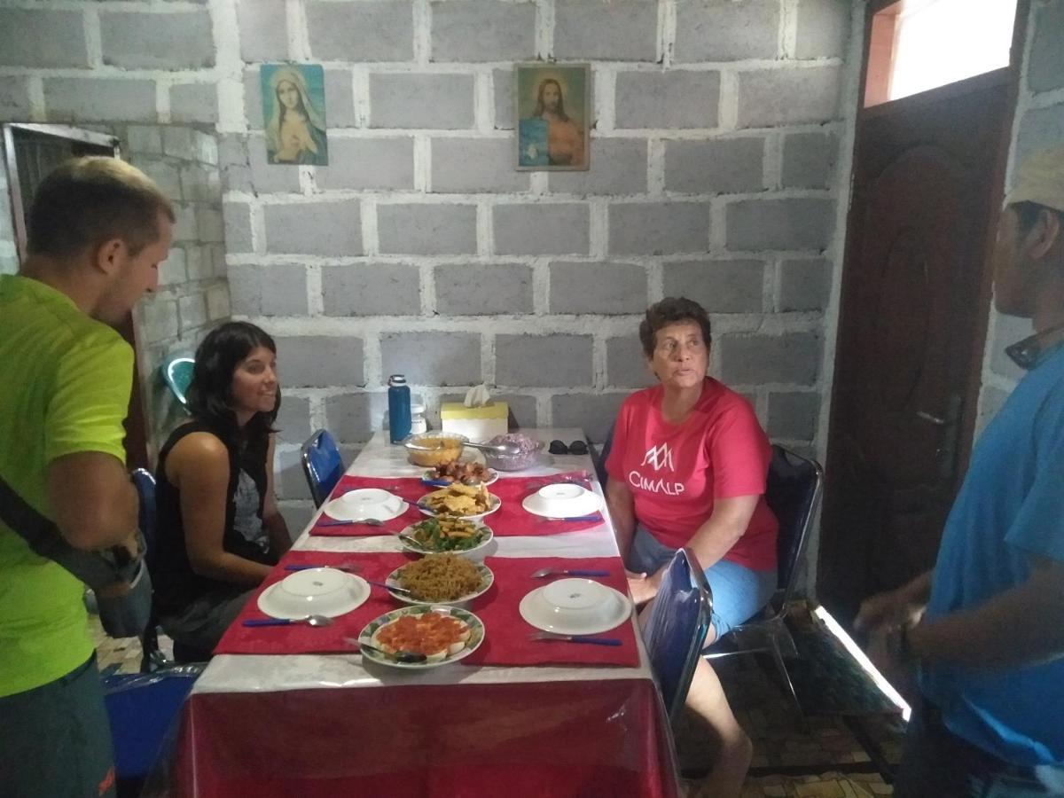 Arnolds Familly Homestay Bajawa Exteriér fotografie