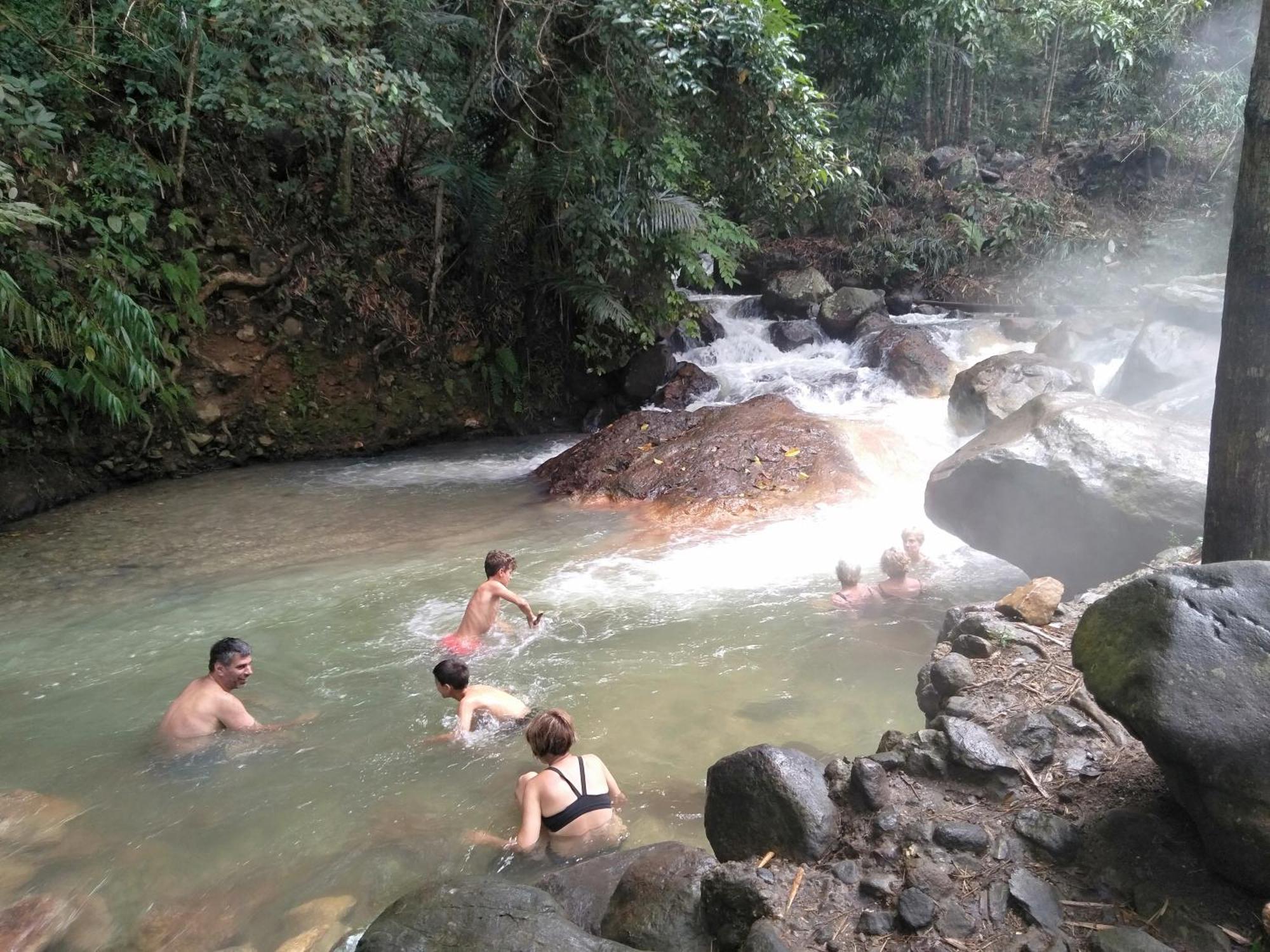 Arnolds Familly Homestay Bajawa Exteriér fotografie